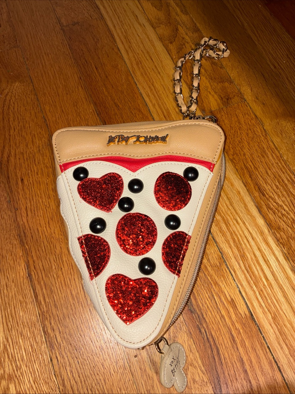 Betsey Johnson Red Glitter Pizza Slice Wristlet - Beige & Cream - Picture 1 of 9